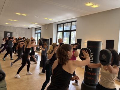 Selbstverteidigung für Frauen Selbstverteidigung für Frauen
